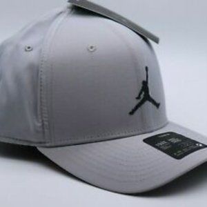 Men's Jordan Classic 99 Snapback Grey Ballcap